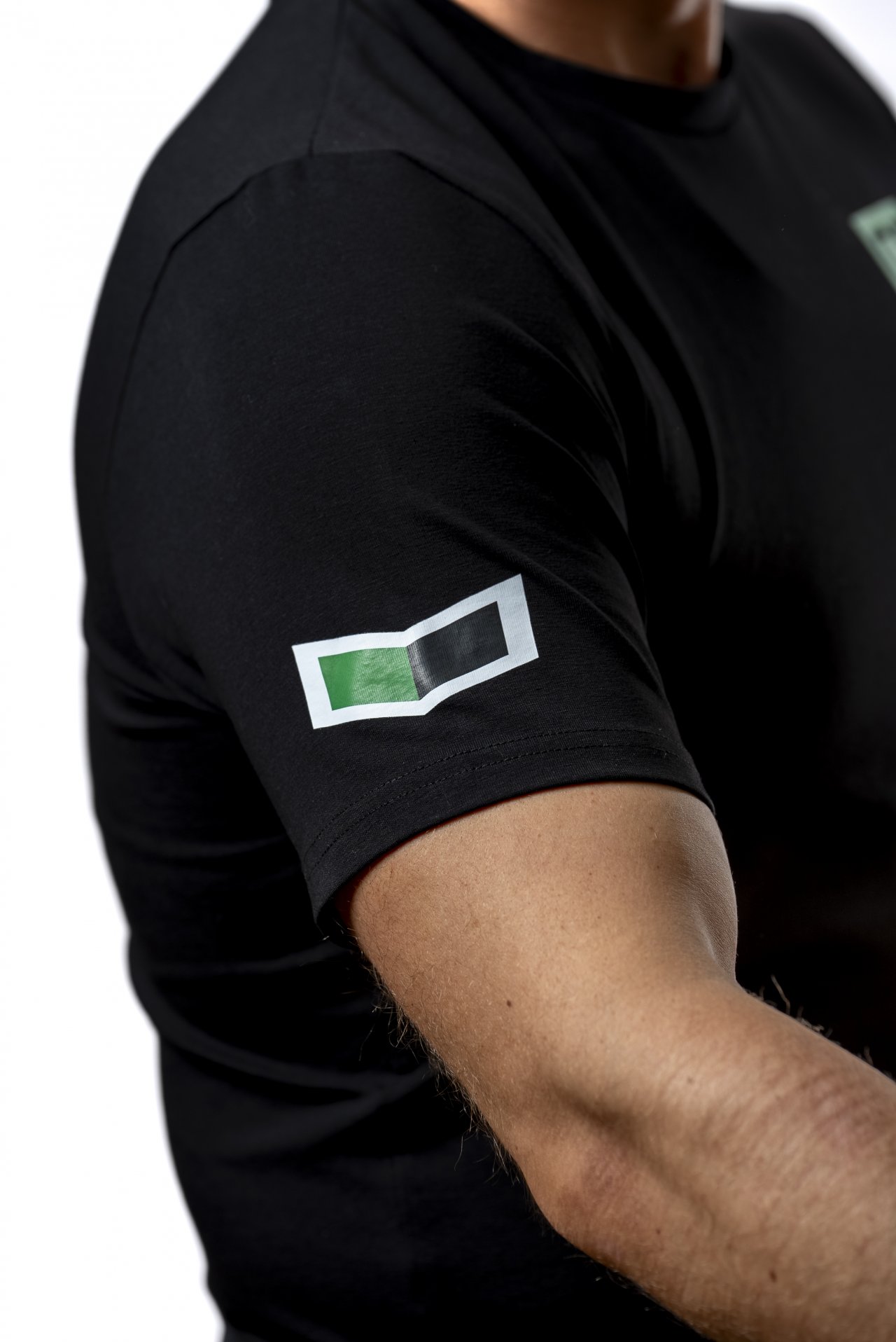 базовая черная футболка логотип CGNL