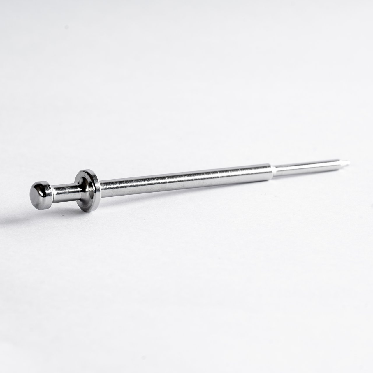 ударник AR-15 кал .223 ударник AR-15 кал .223 CGNL